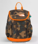 The North Face accesorio NFHLJL396 estampado de textura de camuflaje marrón utilitario/mandarina niños mochila mini explorador juvenil