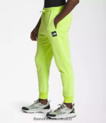 The North Face ropa NFHLJL1040 led amarillo/tnf negro hombres joggers box nse - Image 3