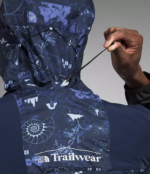 The North Face ropa NFHLJL344 cumbre azul marino naturaleza remix print/cumbre azul marino hombres chaqueta cortavientos trailwear - Image 5